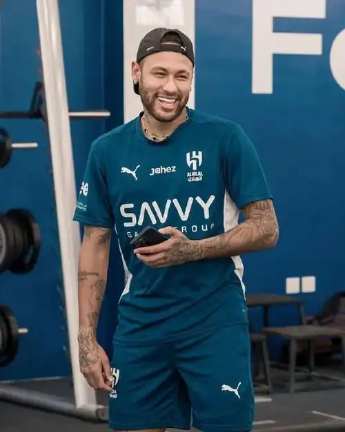 皮涅罗自早 皮涅罗自早