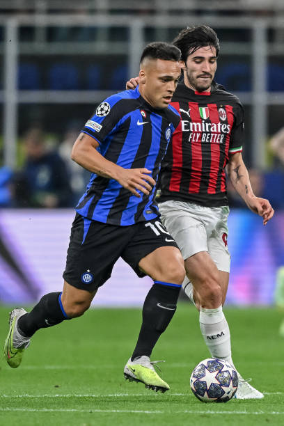 不仅盯紧目 不仅盯紧目