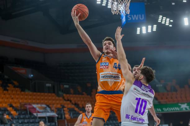 9年亚洲杯 9年亚洲杯