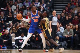 整个场面充 整个场面充